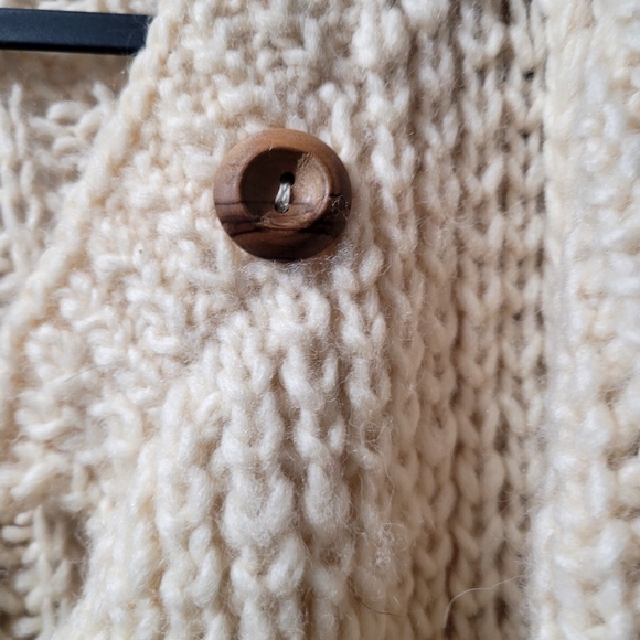 Handmade vintage wool jacket/cardigan - Picture 2 of 6